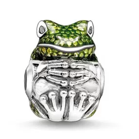 Contemplative Green Frog Charm